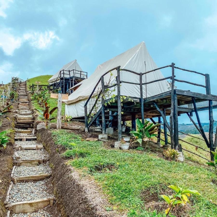 サレント Glamping Rustikoホステル エクステリア 写真
